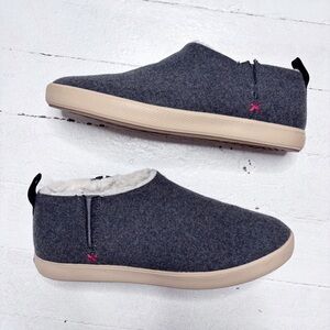 XTRATUF Unisex Homer Slipper Sneaker Size 43 M9/W11 Grey Wool Faux Shearling EUC
